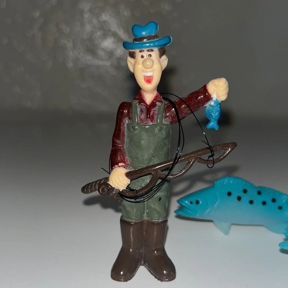 Fisherman cake topper 1995